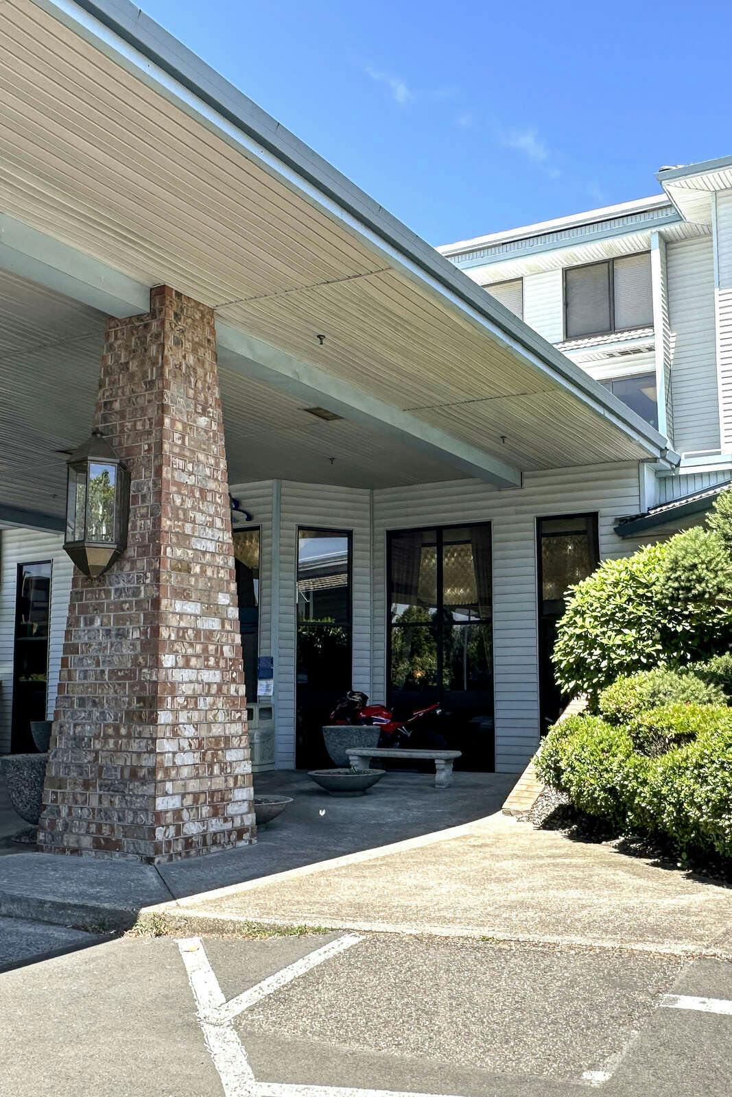 Sojourn Suites Portland Airport