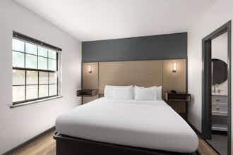 Hotel Ramada Studio Suites Dothan photo 2