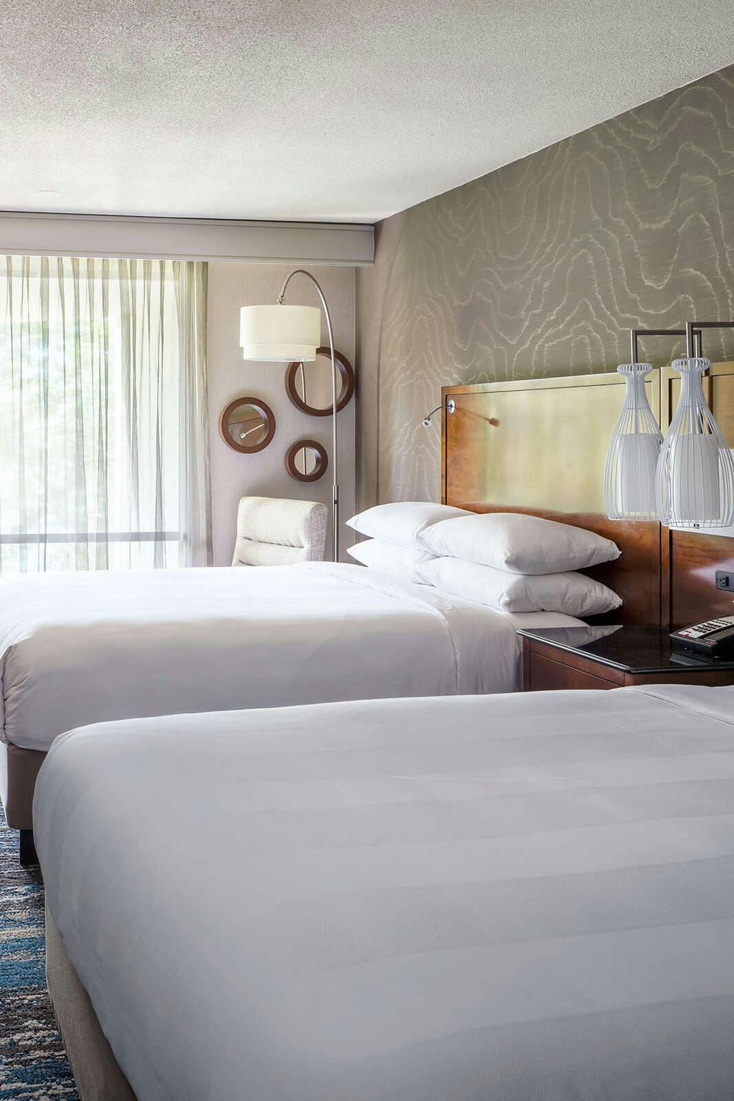 Hotel Boston Marriott Newton photo 2