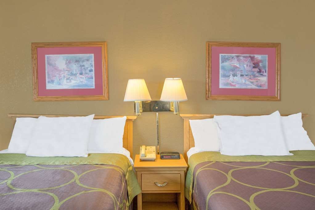 Hotel Super 8 by Wyndham Blytheville photo 4