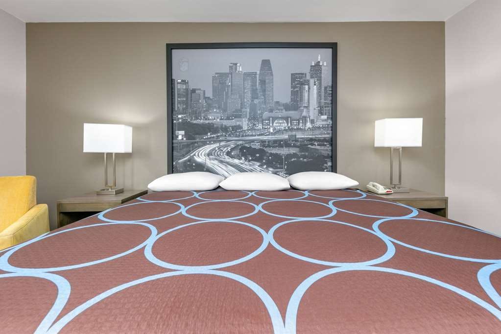 Hotel Super 8 Waxahachie TX photo 1