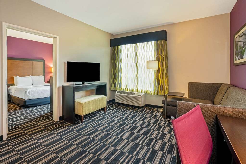 Hotel La Quinta Inn & Suites by Wyndham Tumwater - Olympia photo 5