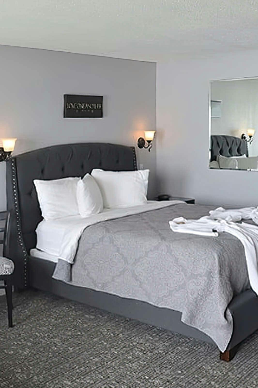 Hotel Starfish Manor Oceanfront Hotel photo 1