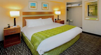 Barclay Towers Suites