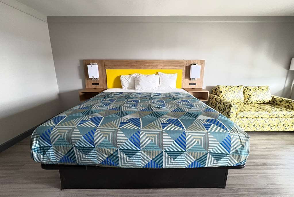 Hotel Days Inn by Wyndham Gonzales photo 1