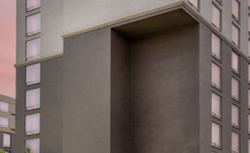 DoubleTree by Hilton Denver Cherry Creek