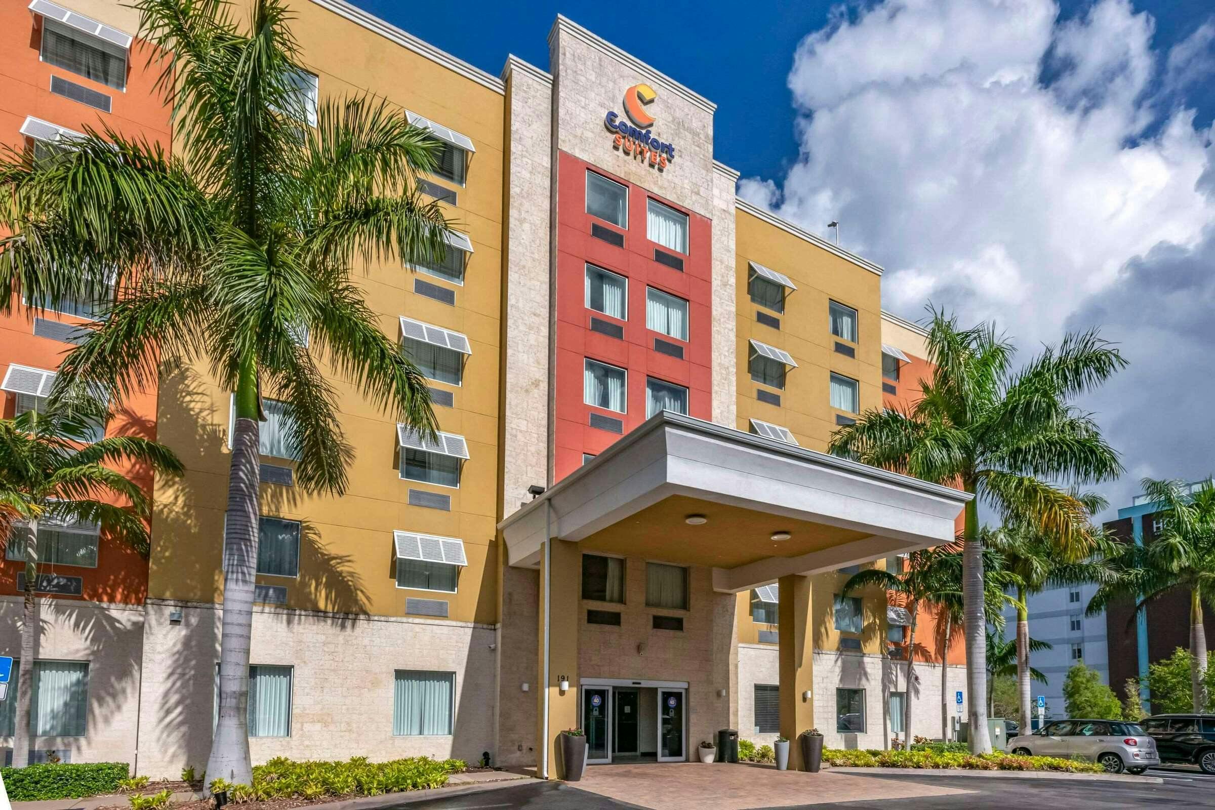 Hotel Comfort Suites Fort Lauderdale Airport South & Cruise Port photo 5