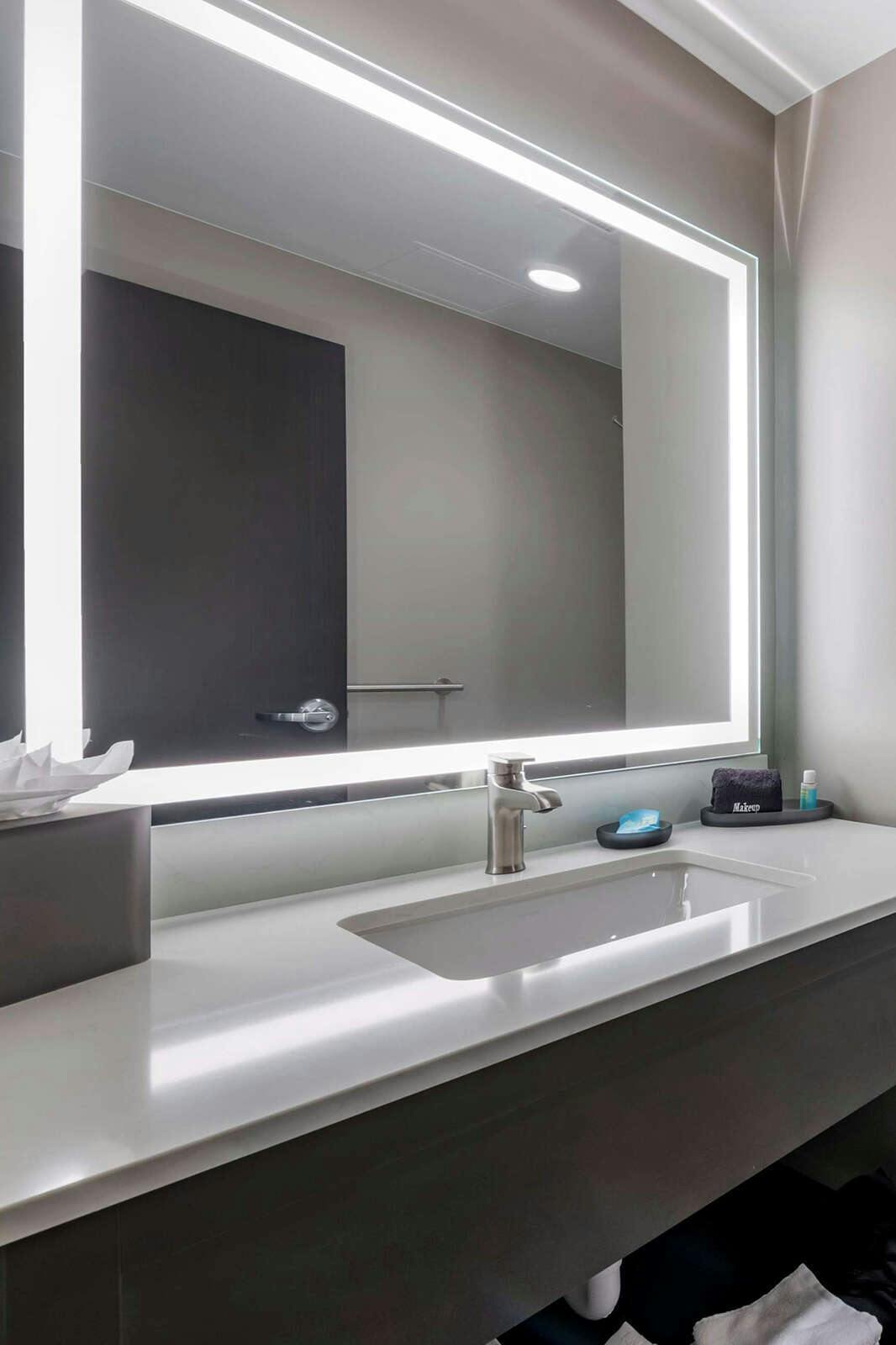 Hotel Vīb Best Western Denver RiNo photo 4