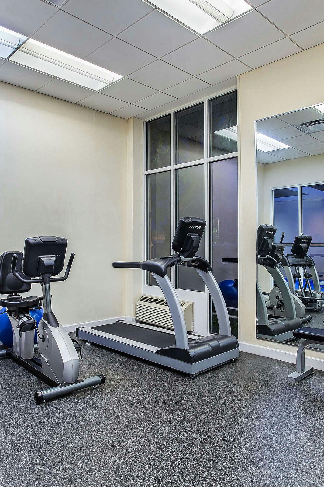 Hotel Holiday Inn Louisville Airport Fair/Expo, an IHG Hotel photo 3