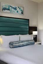 Hotel Naples Bay Resort and Marina photo 1