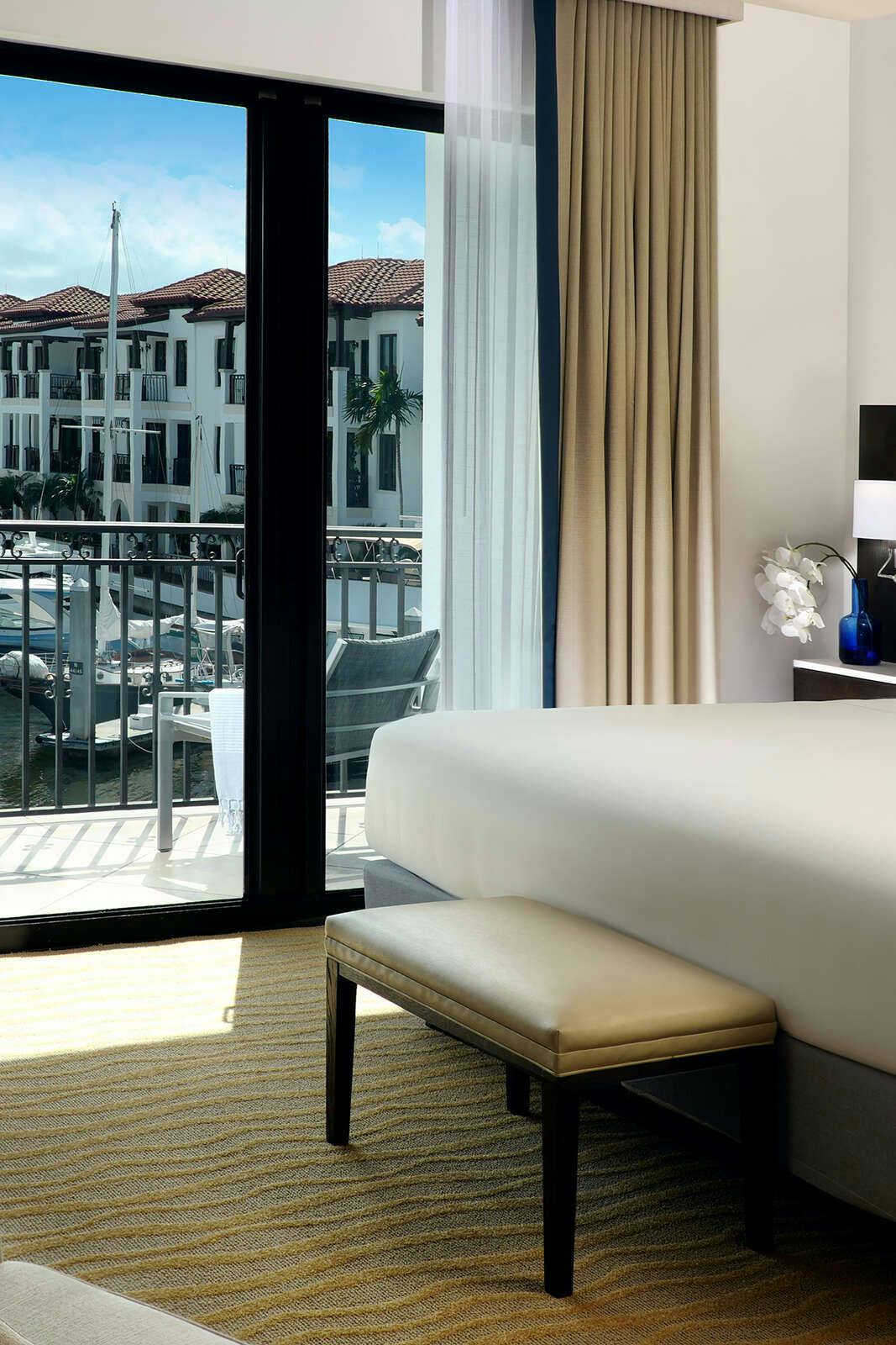 Hotel Naples Bay Resort and Marina photo 5