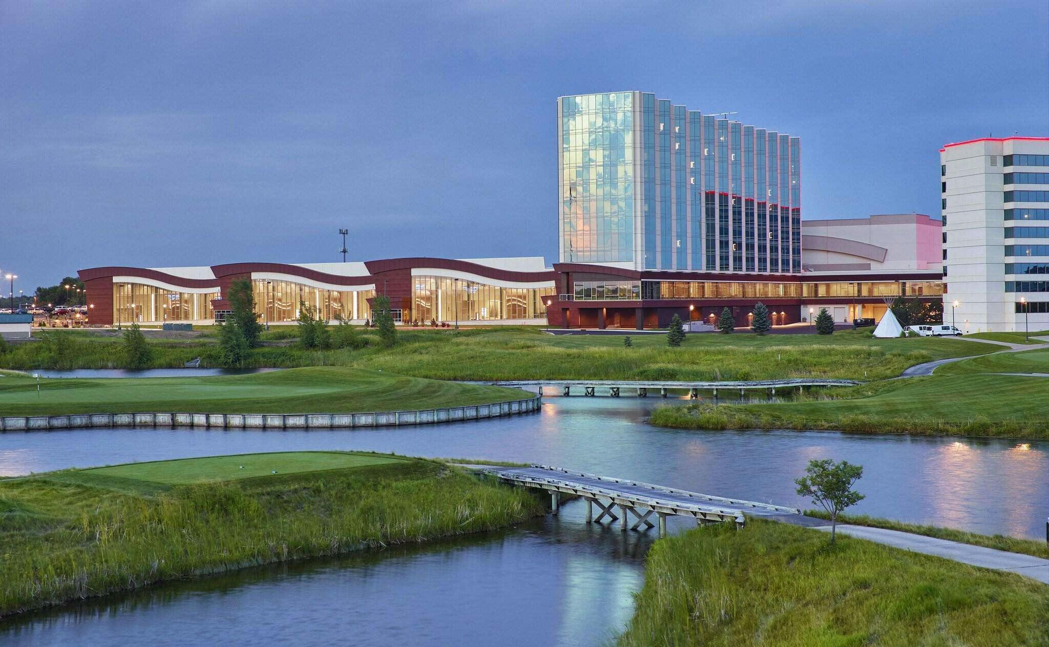 Mystic Lake Casino Hotel