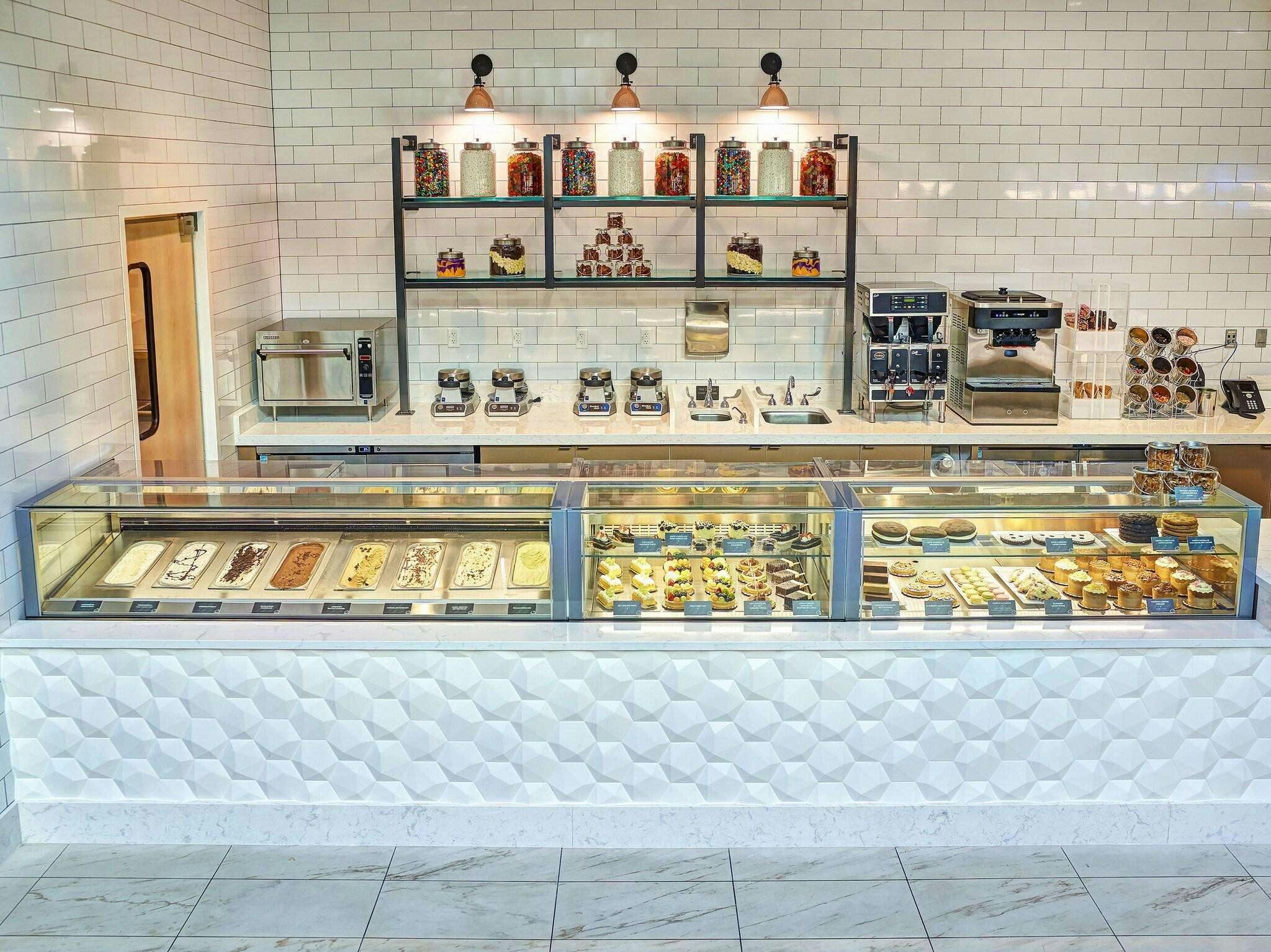 Hotel Mystic Lake Casino Hotel photo 2