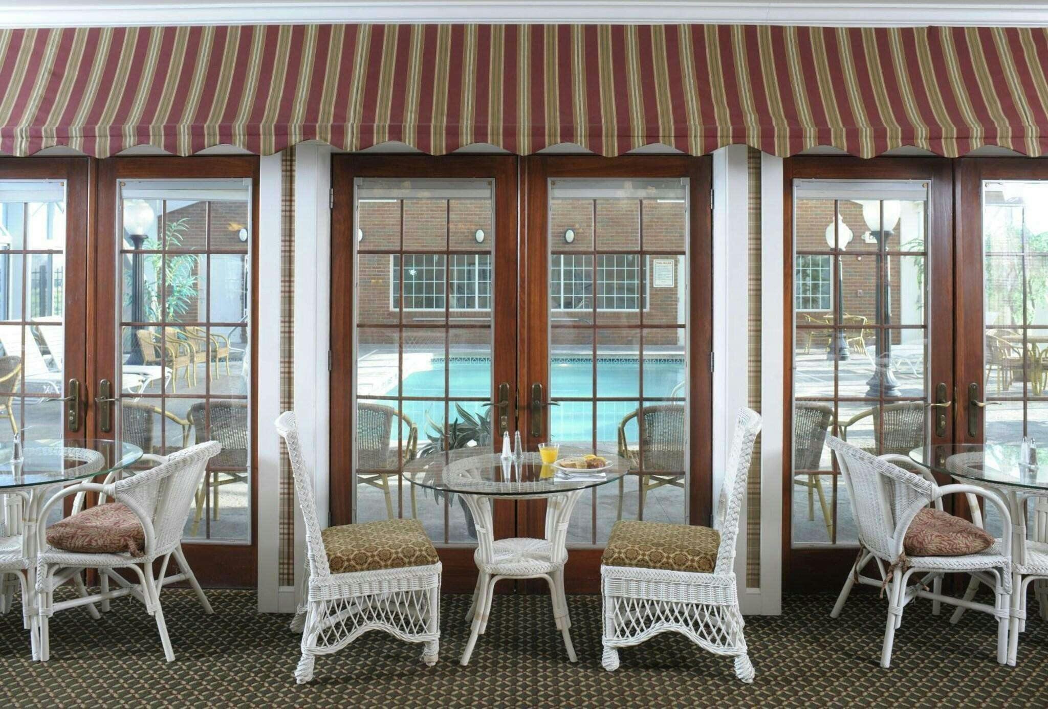 Hotel Carlisle Inn Sugarcreek photo 2