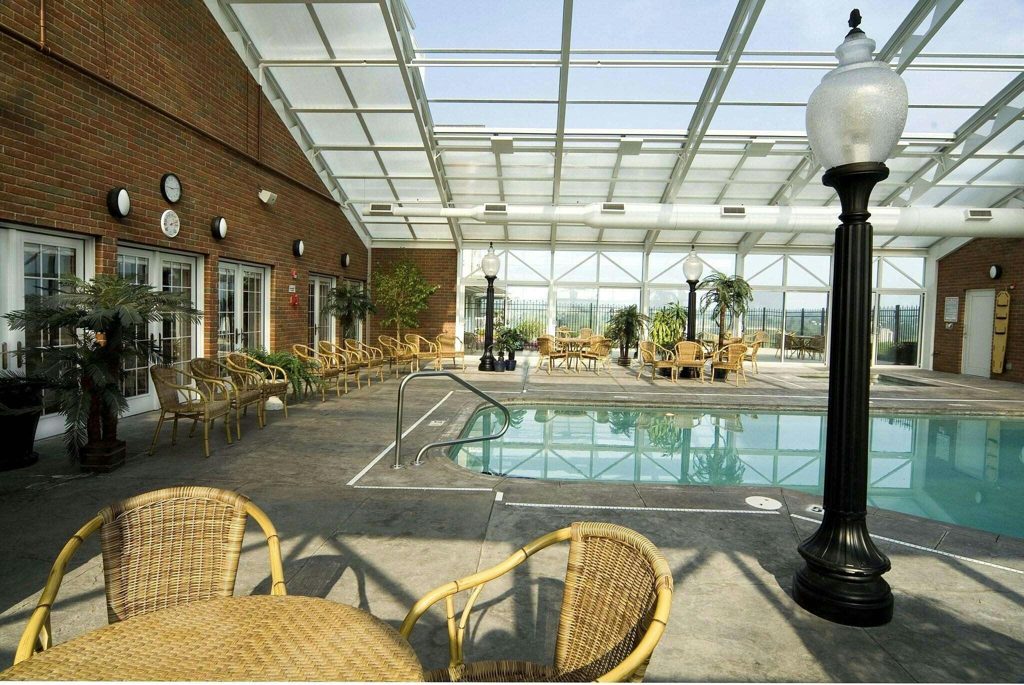 Hotel Carlisle Inn Sugarcreek photo 4