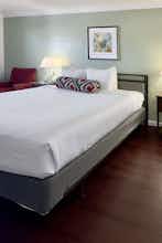 Hotel Marina Village Inn photo 1