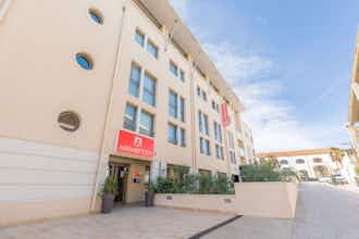 Hotel Appart'City Confort La Ciotat - Côté Port photo 2
