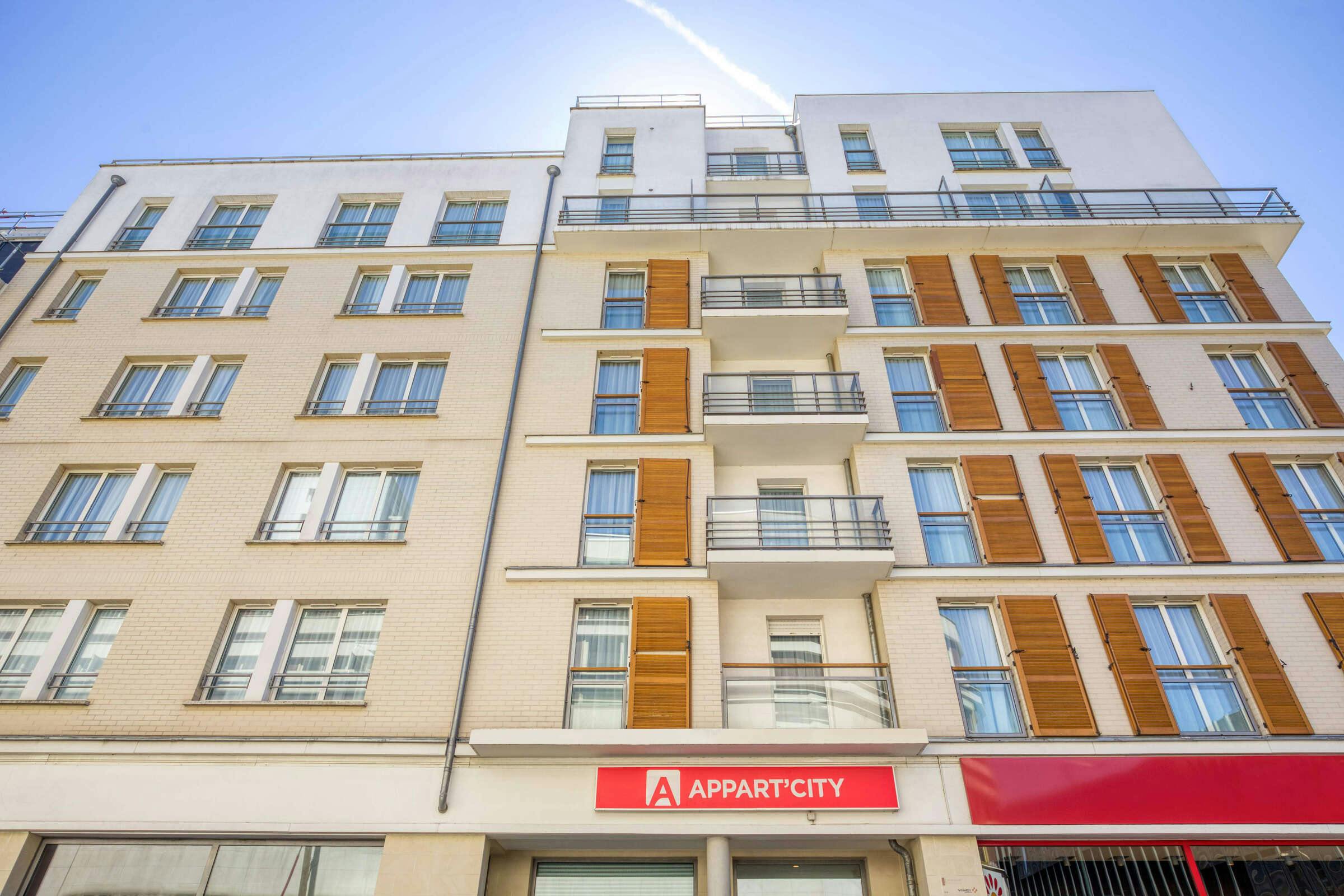 Hotel Appart'City Confort Paris Clichy - Mairie photo 2