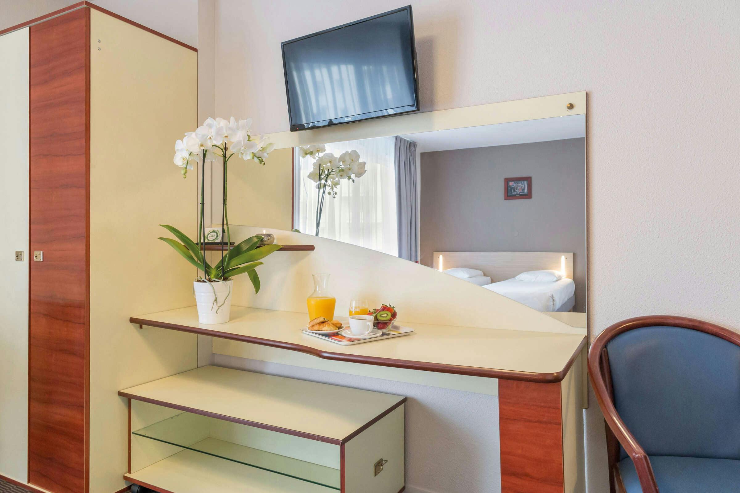 Hotel Appart'City Classic La Rochelle Centre photo 2