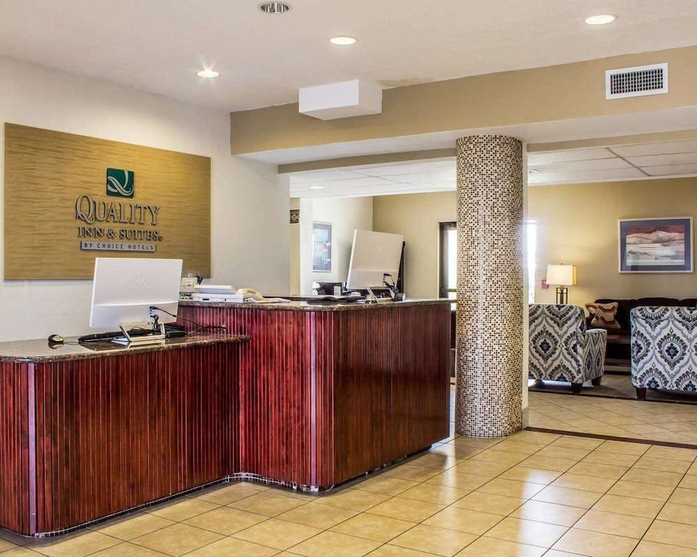 Hotel Quality Inn & Suites Yuma photo 5