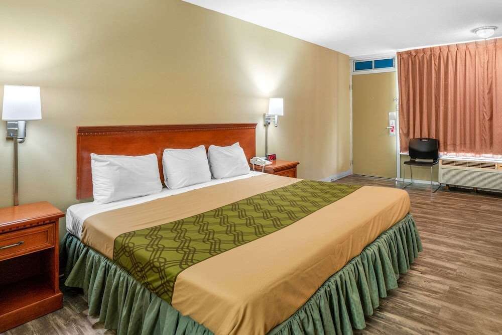 Hotel Econo Lodge near Missouri University of Science and Technology photo 3