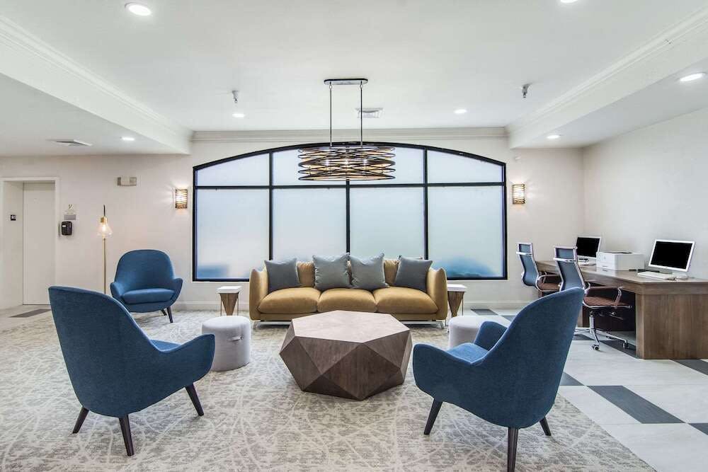 Hotel Clarion Pointe South Boston Danville East photo 5