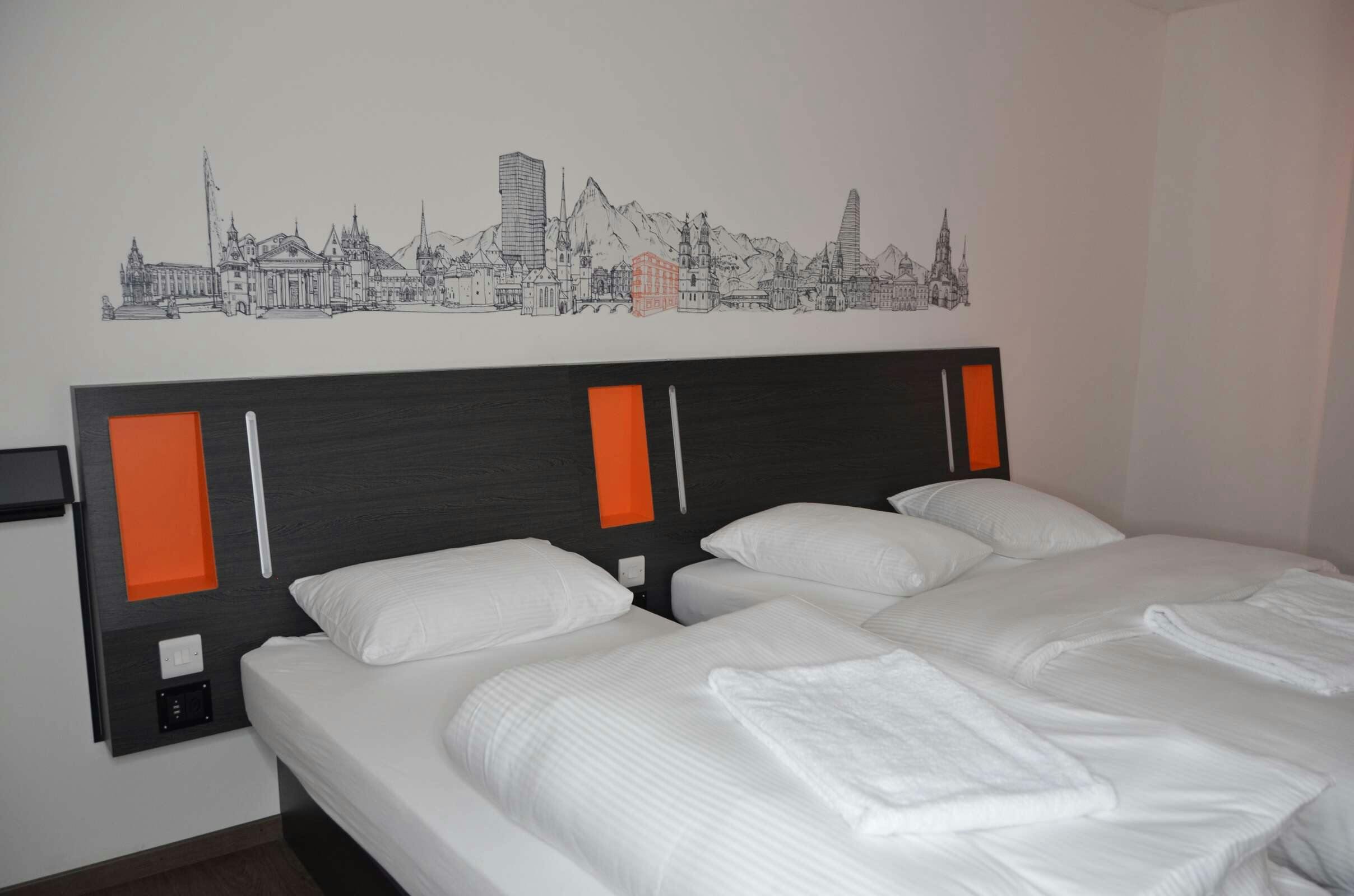 Hotel easyHotel Zürich West photo 5