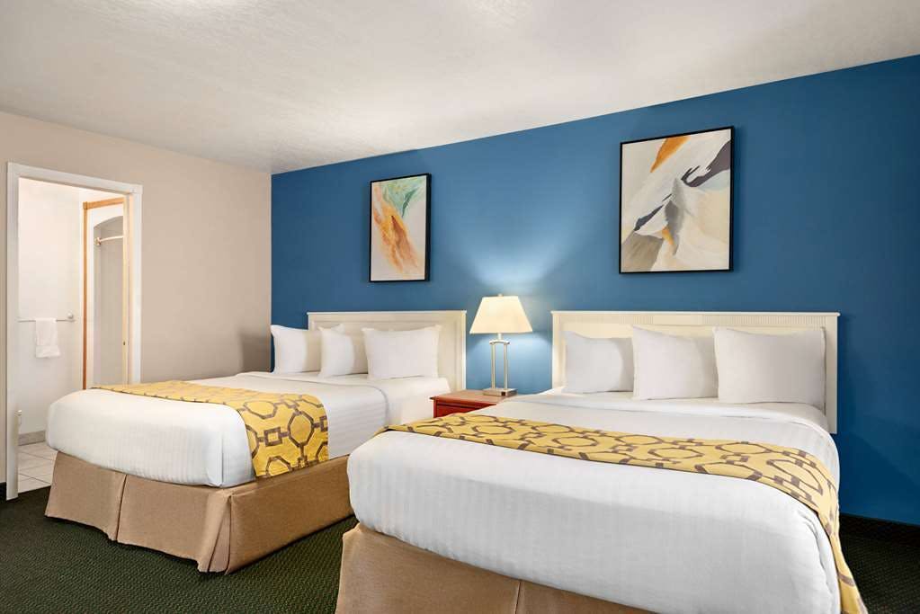 Hotel Baymont Hinton photo 2