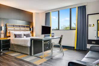 Hotel Roomzzz Aparthotel Nottingham City photo 4