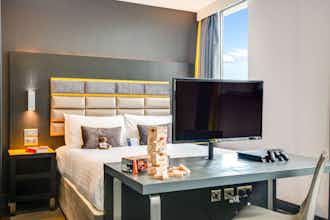 Hotel Roomzzz Aparthotel Chester City photo 4