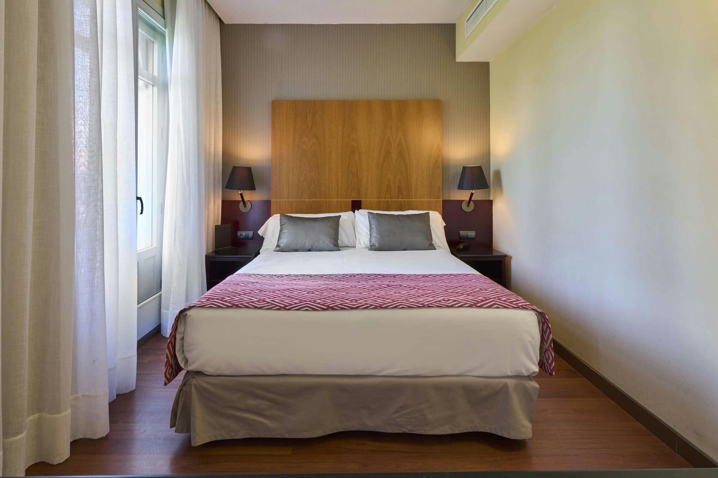 Hotel Catalonia El Pilar photo 1