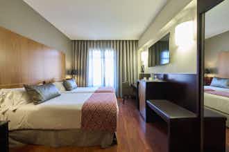 Hotel Catalonia El Pilar photo 2