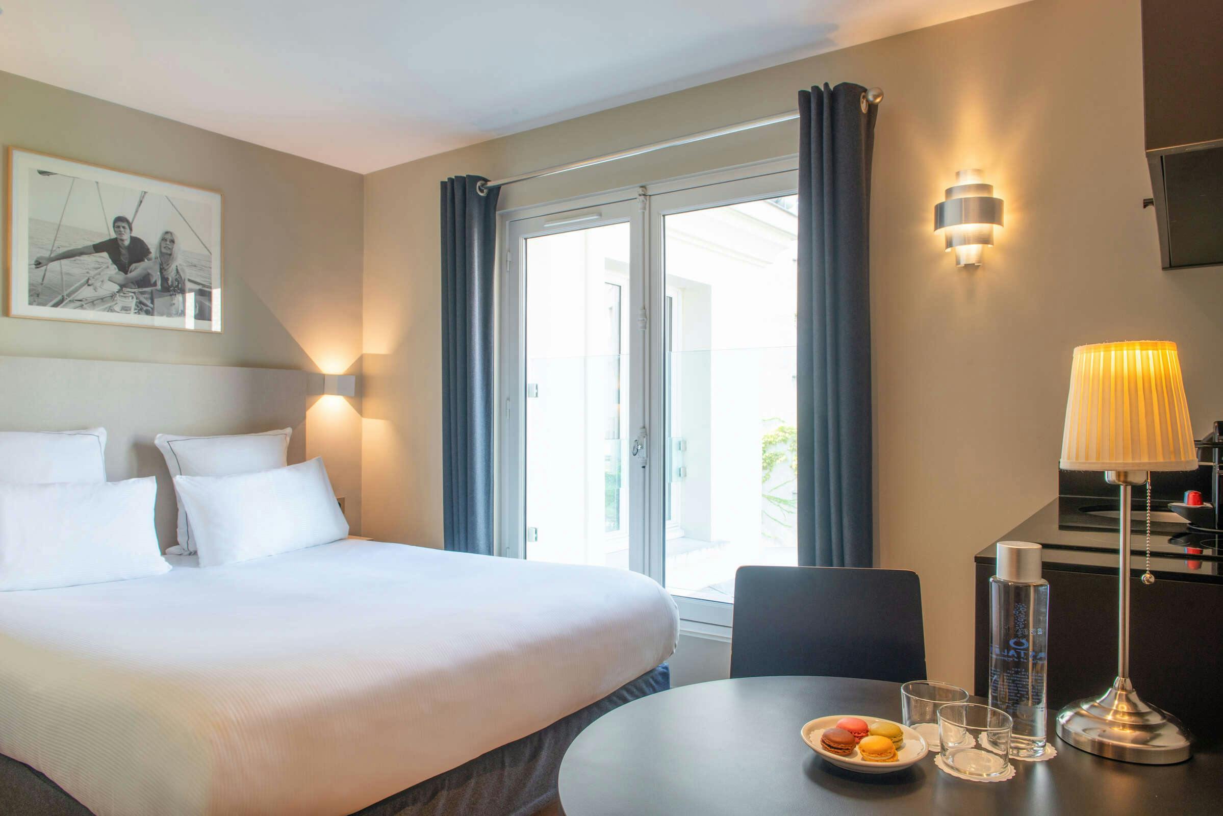 Hotel Helzear Etoile Suites photo 5