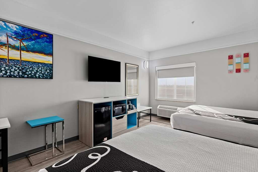 Hotel La Quinta Inn & Suites by Wyndham Raymondville photo 3