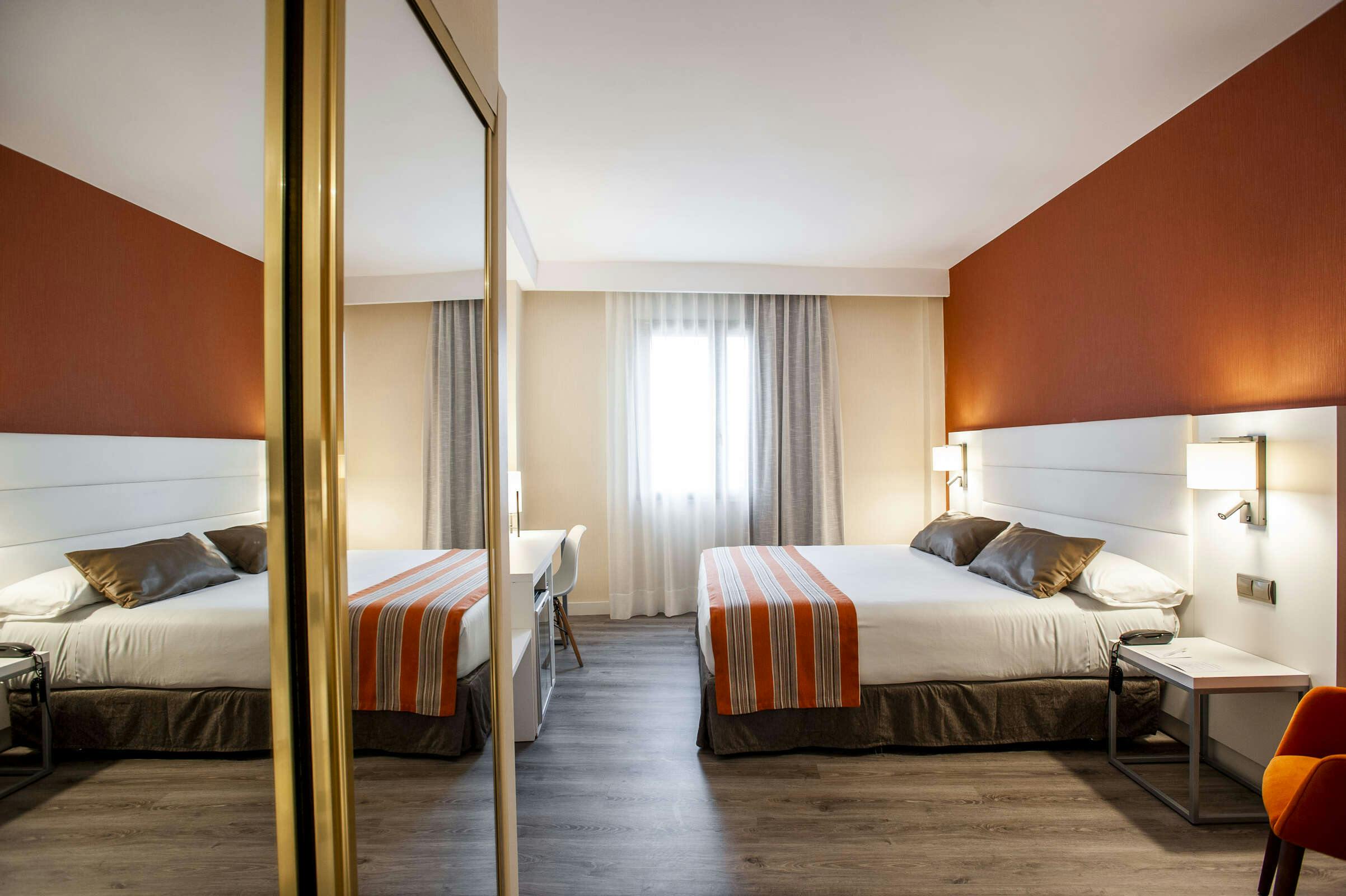 Hotel Catalonia Conde de Floridablanca photo 3