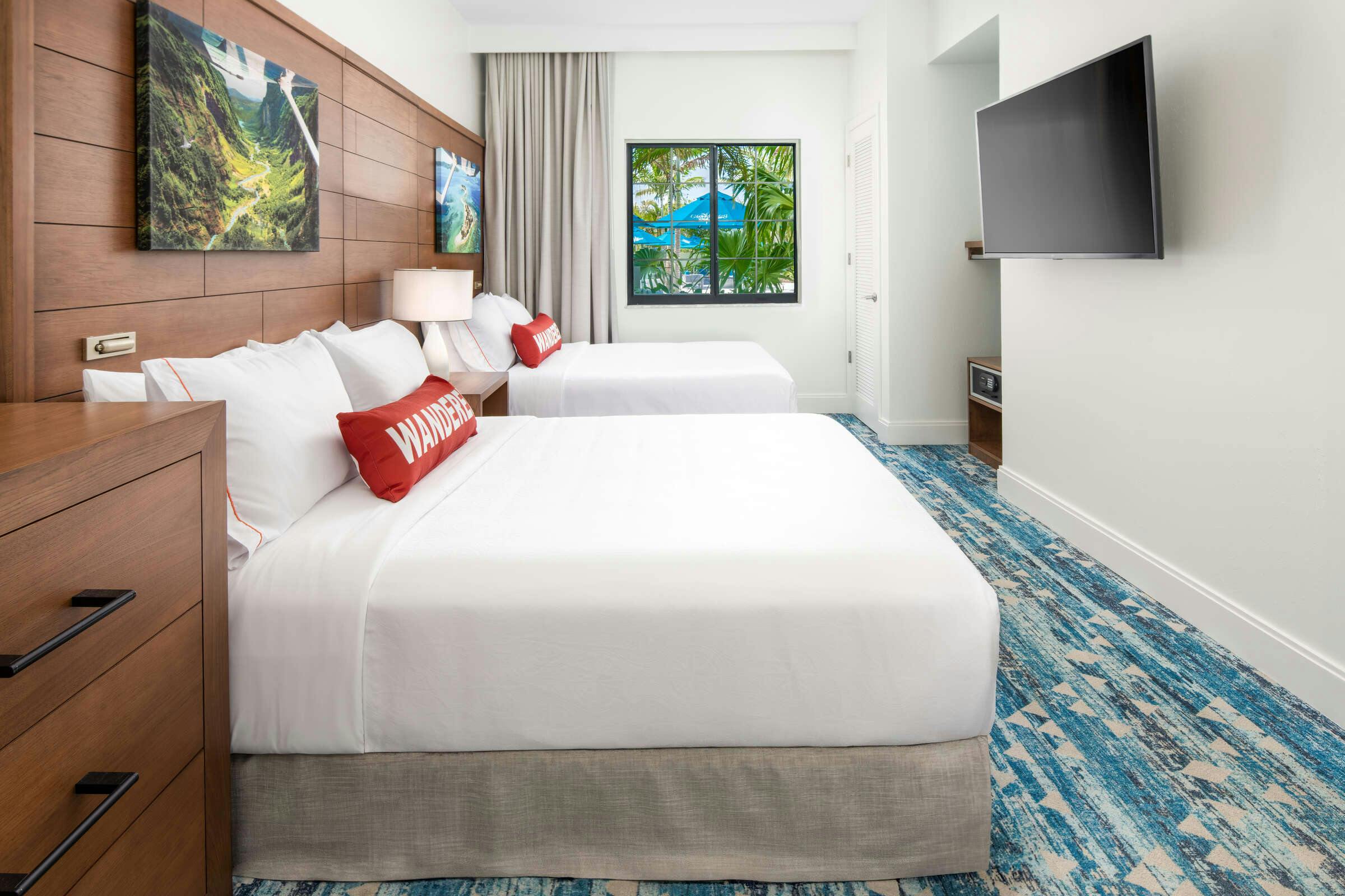 Hotel Compass Hotel by Margaritaville Naples photo 2