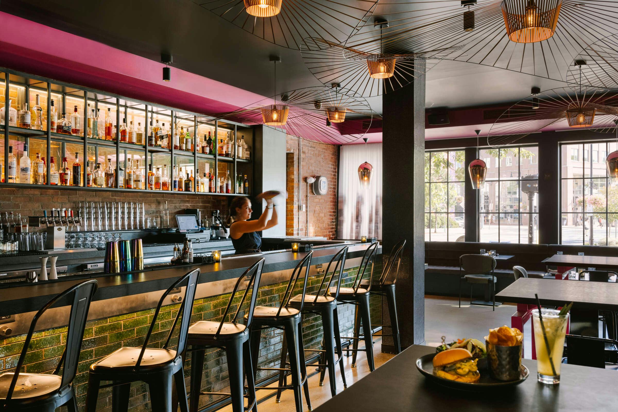 Hotel Lark Hotels 907 Main photo 1