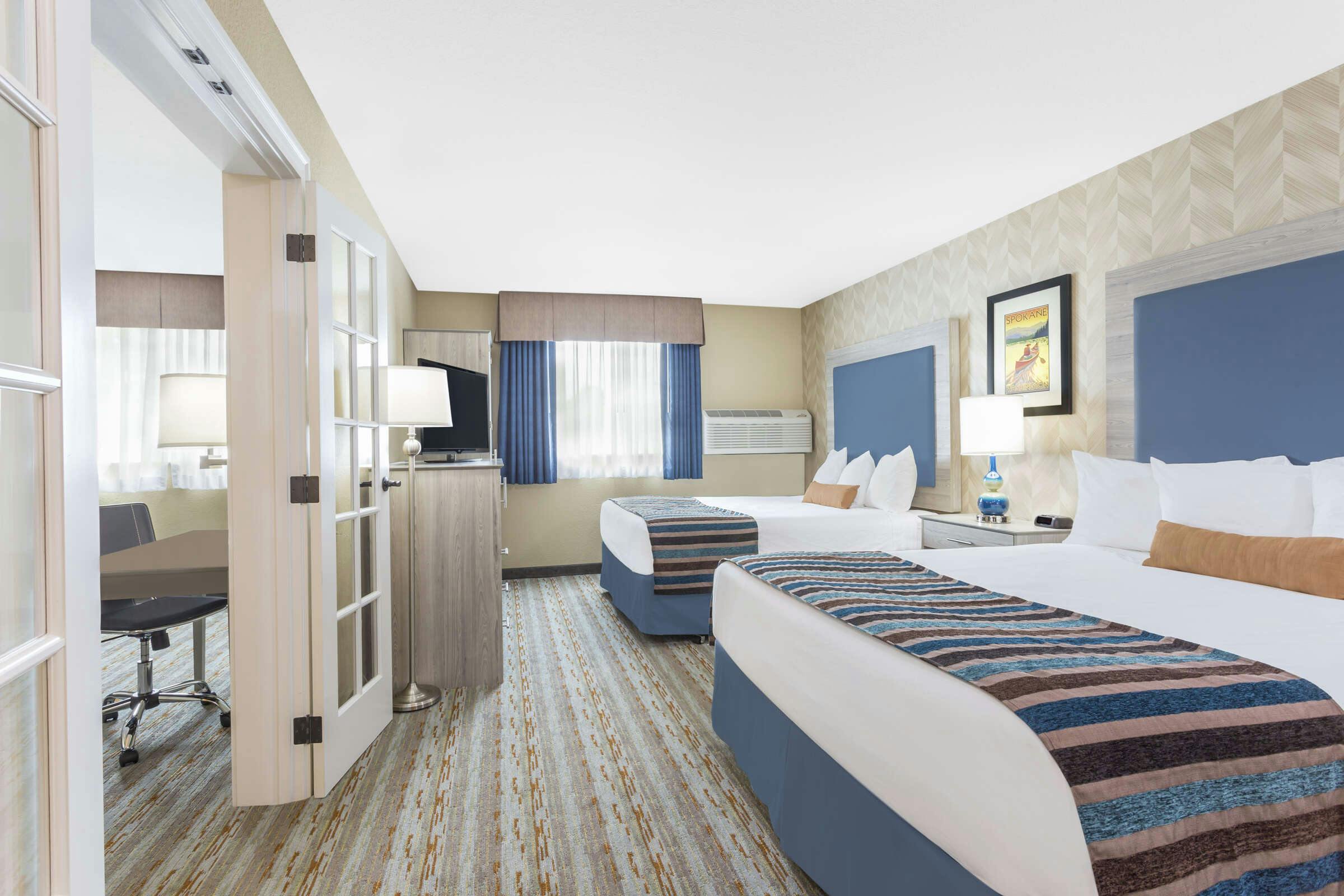 Hotel SilverStone Inn and Suites photo 1