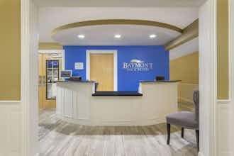Hotel SilverStone Inn and Suites photo 5