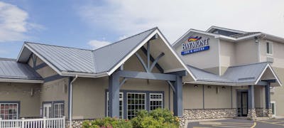 SilverStone Inn and Suites