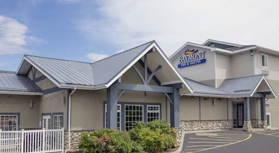 SilverStone Inn and Suites