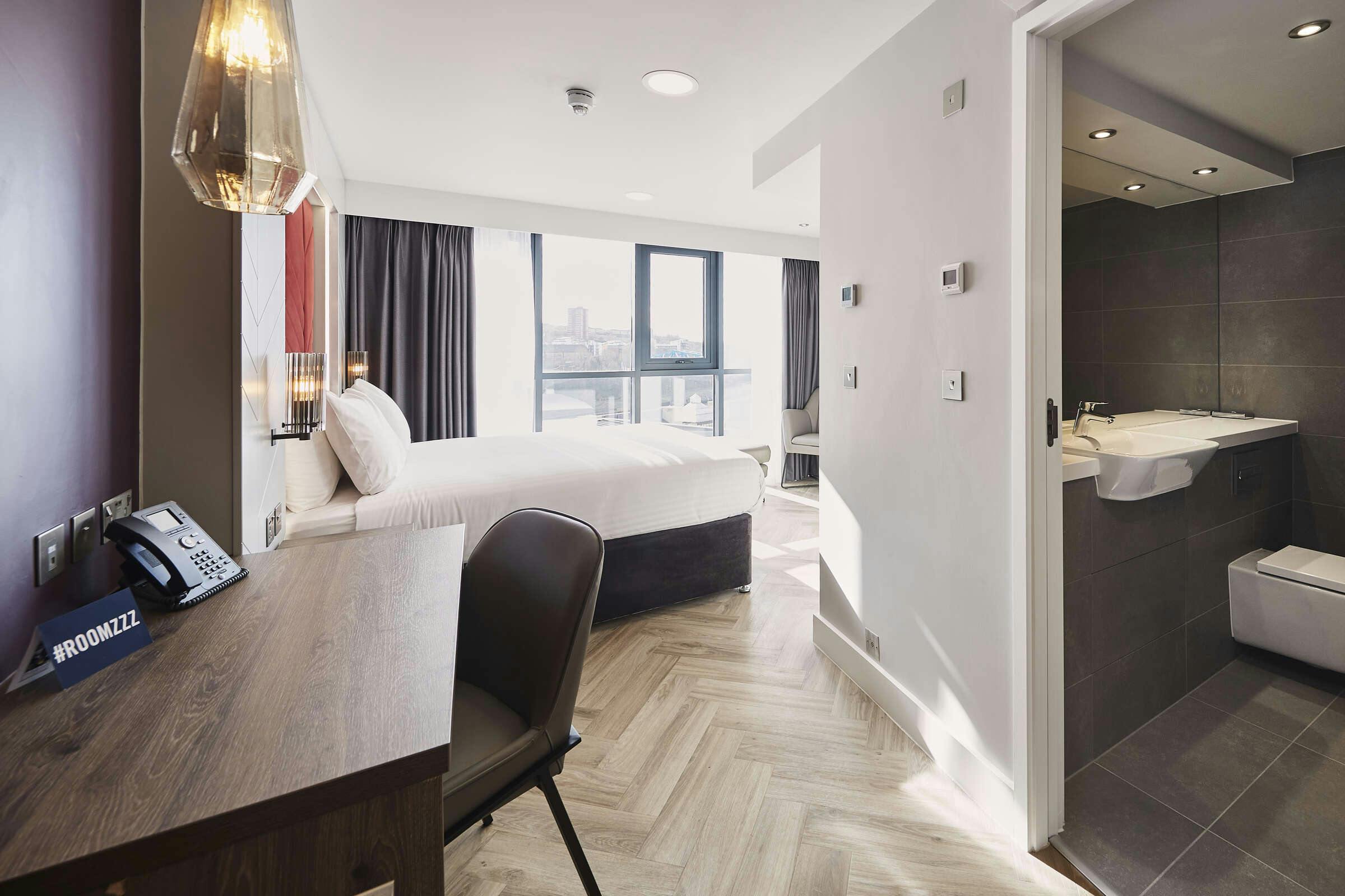 Hotel Roomzzz Aparthotel Newcastle City photo 4