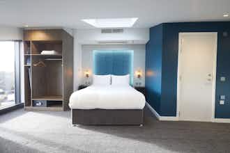 Hotel Roomzzz Aparthotel York City photo 3