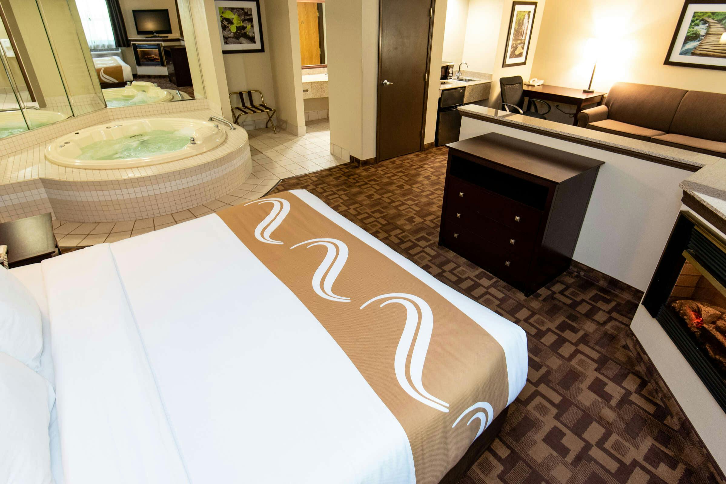 Hotel Quality Inn And Suites photo 1