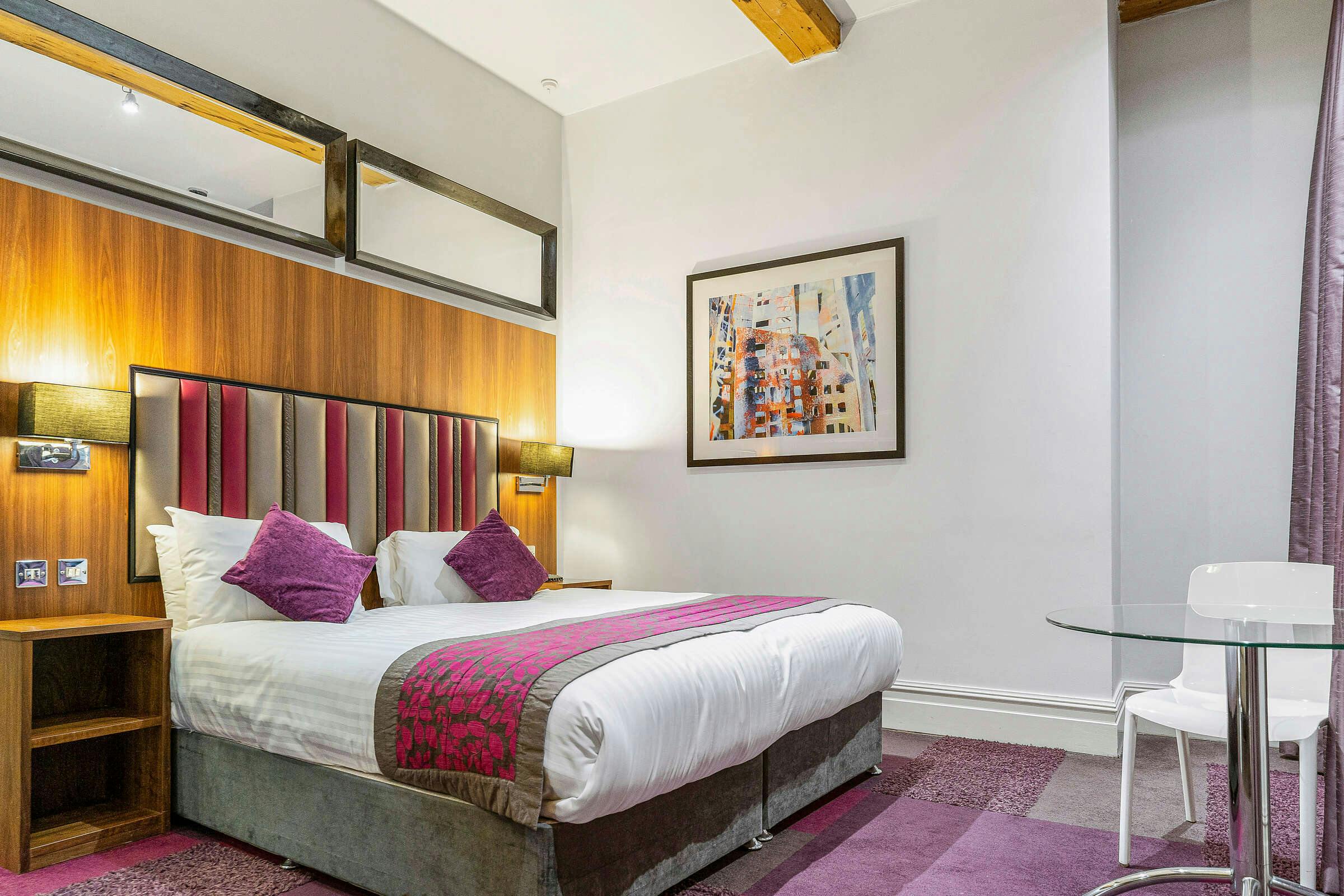 Hotel Roomzzz Aparthotel Manchester City photo 4