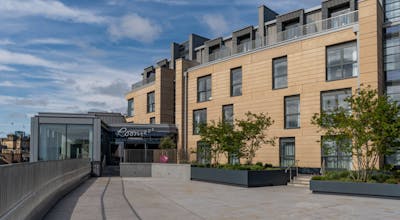 Roomzzz Aparthotel Edinburgh