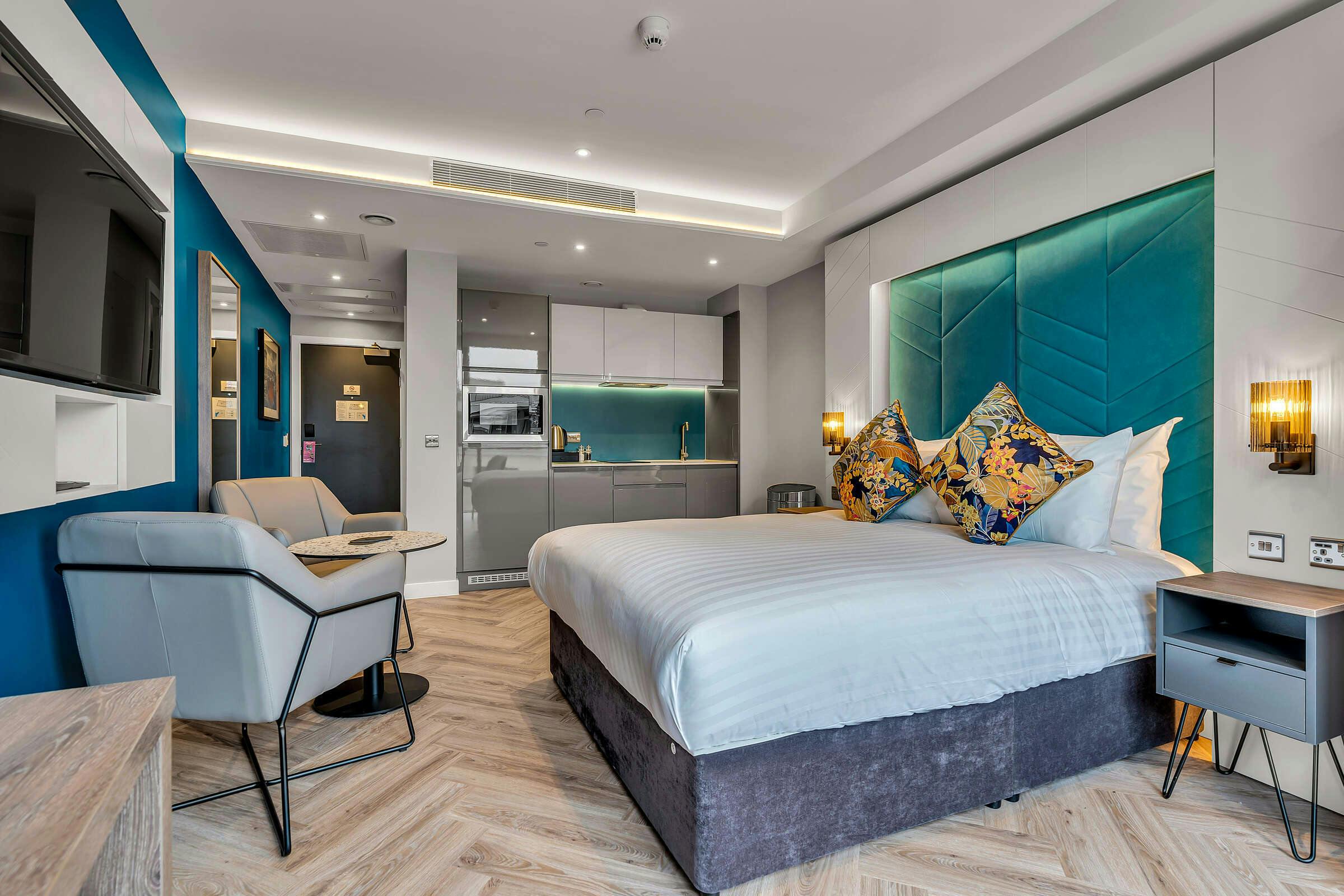 Hotel Roomzzz Aparthotel Edinburgh photo 2