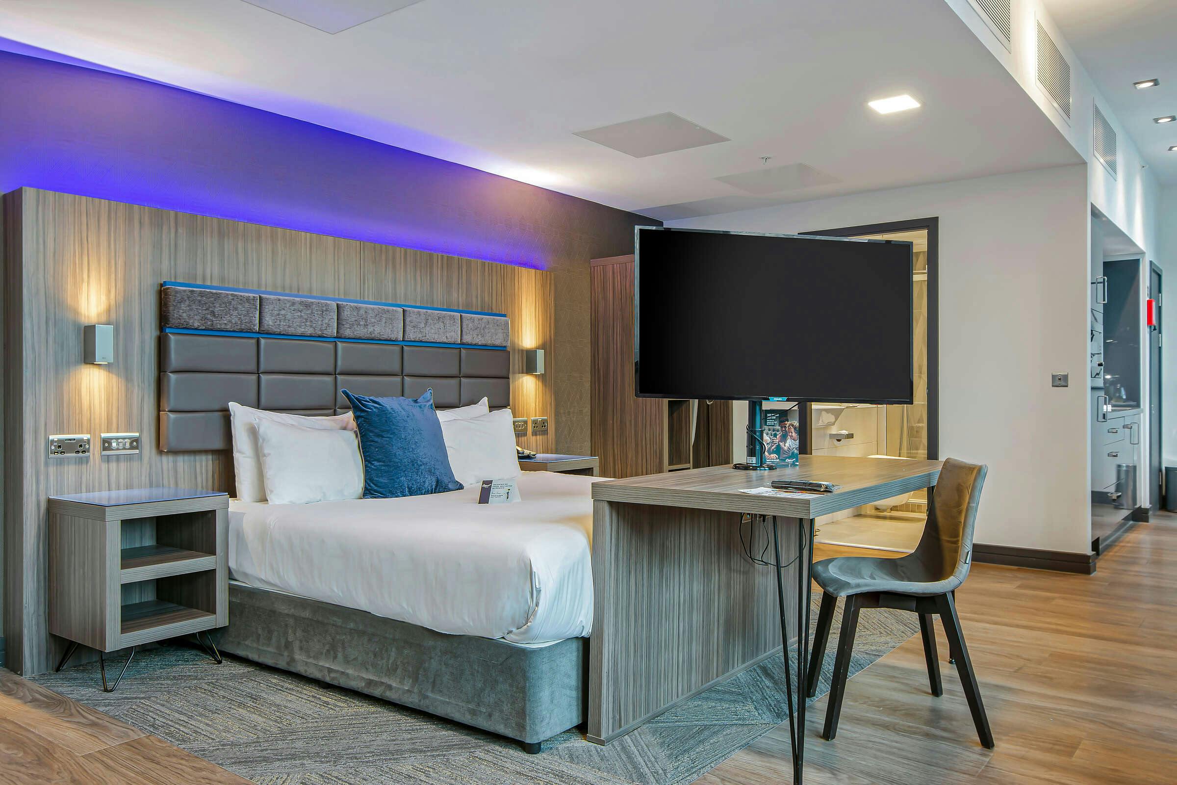 Roomzzz Aparthotel Manchester Victoria