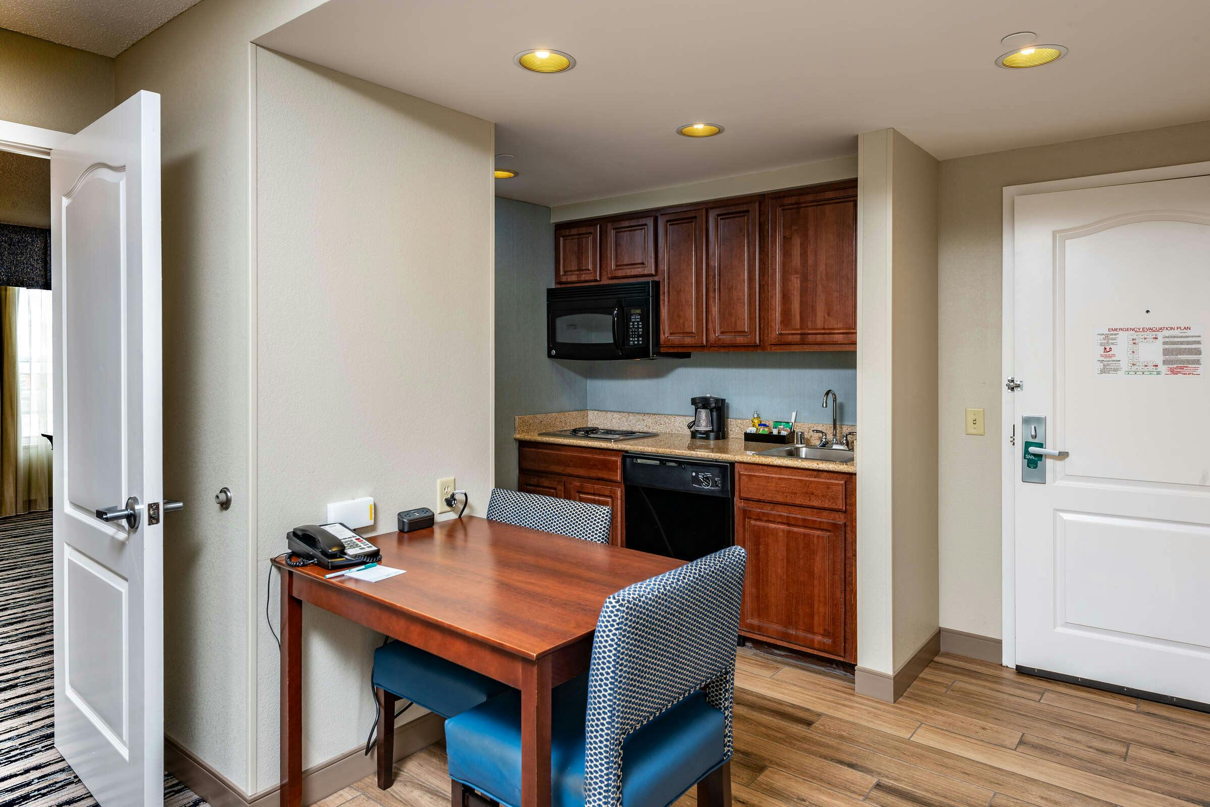 Hotel Homewood Suites by Hilton Portland photo 3