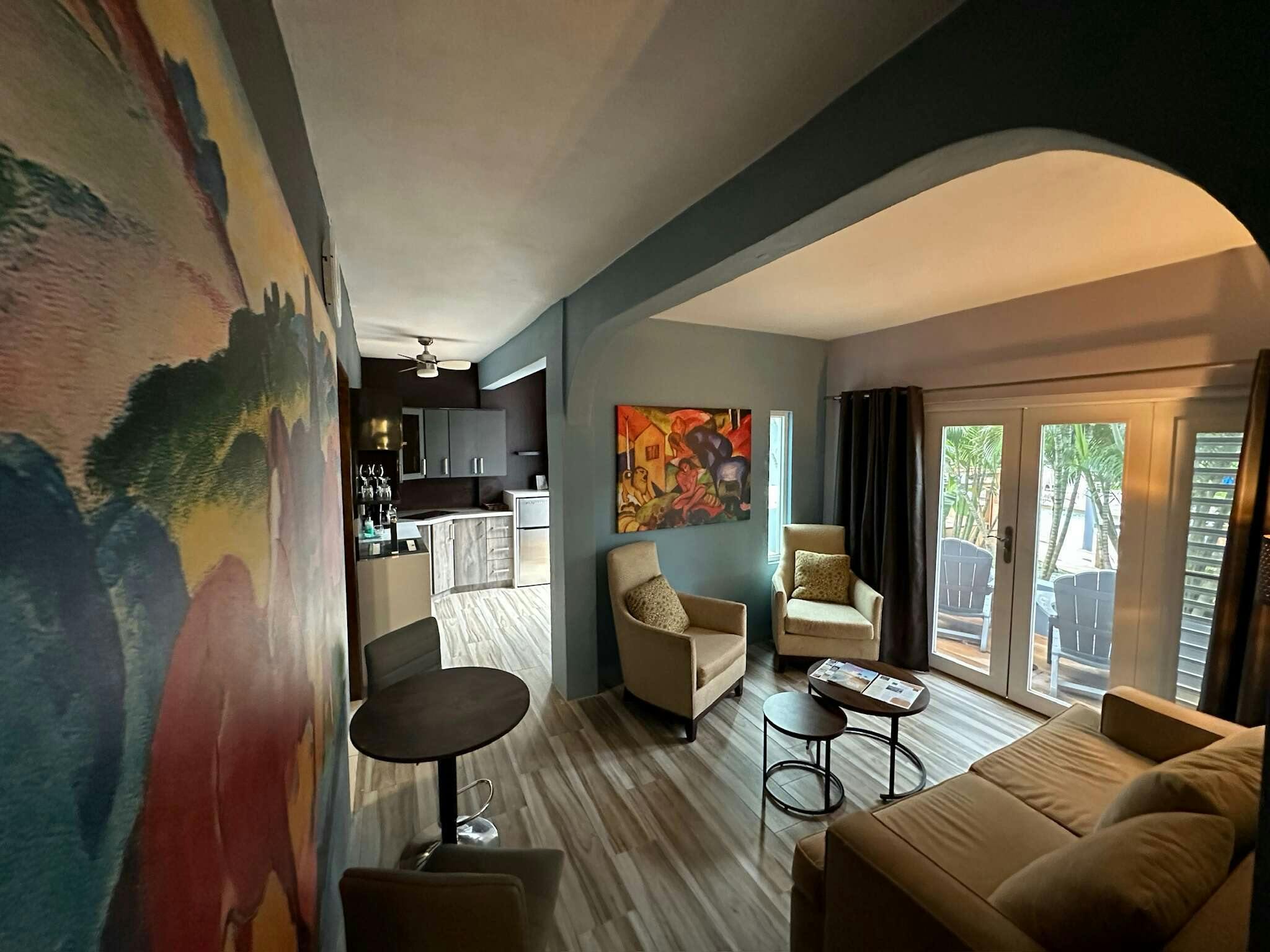 Hotel Old Crow Hotel & Suites photo 3